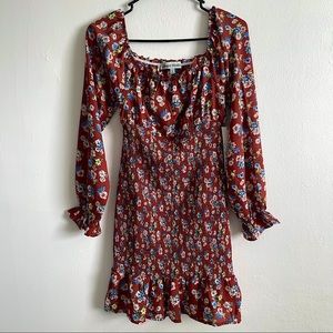 New smocked mini dress red with floral-pattern size small🌸